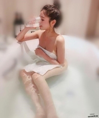 #臺中 5K 茹茹 160cm C奶 45kg 25歲  角色扮演 殘廢澡水中蕭 舌探深淺 嬌小 又性感 超