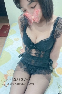 🍭 小雲 159cm 46kg C奶 23歲 【素質有保證·只接預約】  嬌小可人的萌妹 房內的她是